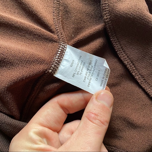 Brown Zip-up sweater - Picture 6 of 6